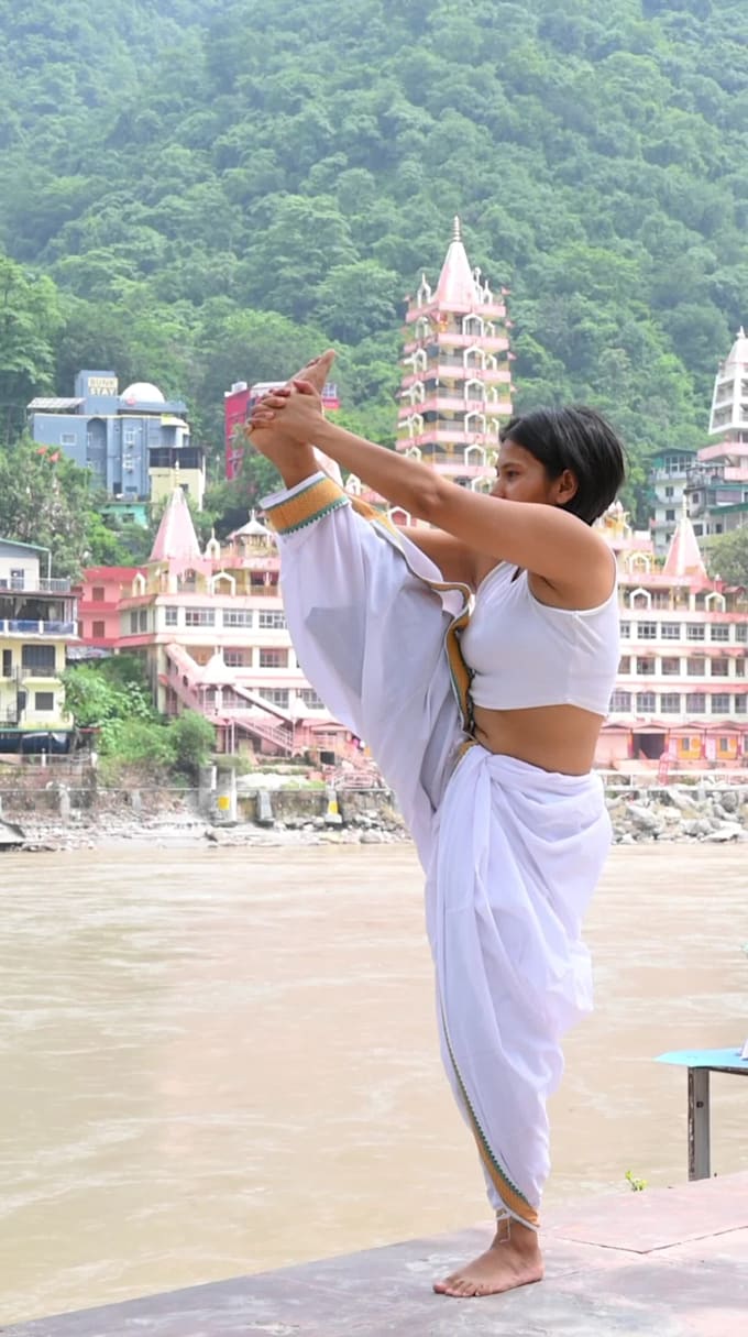 explore the art of yoga