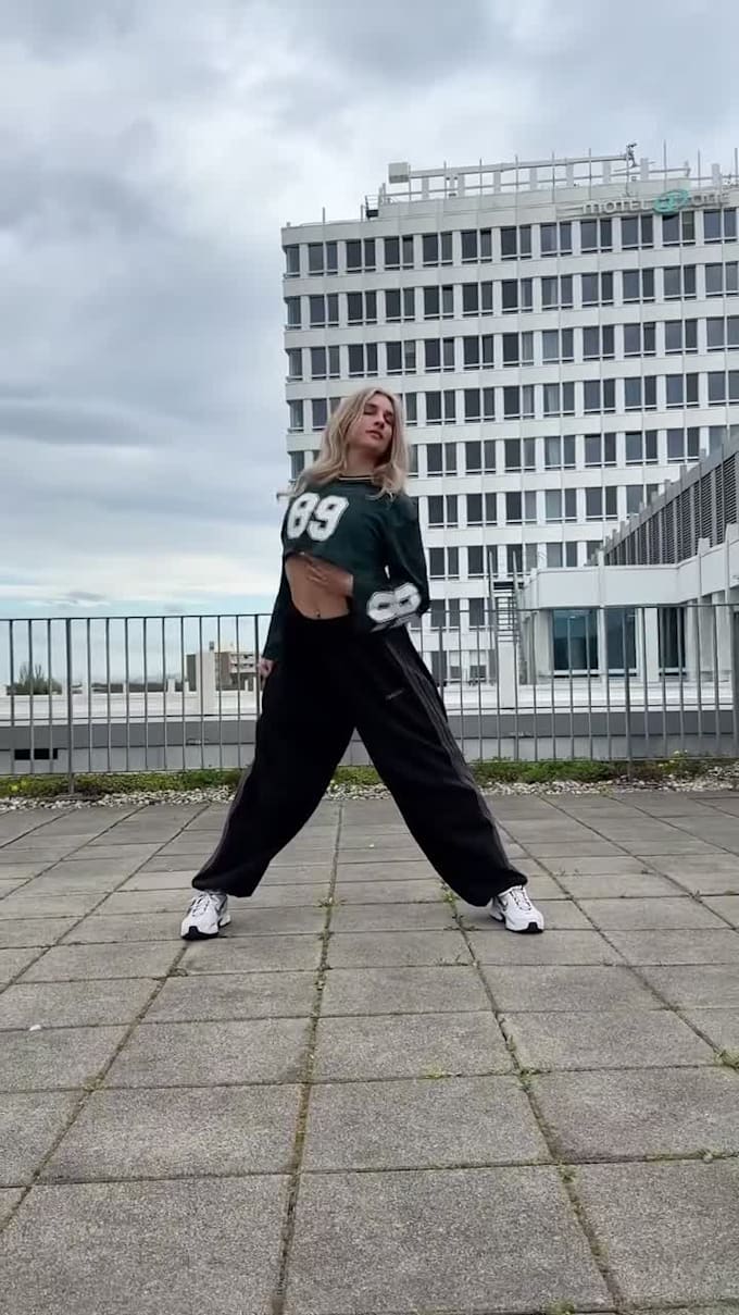 tiktok dance, viral dance video, twerk dance, choreography, reels video dance