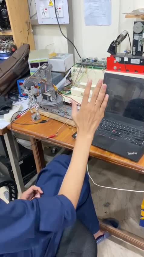 develop ai algorithms and robotics solutions