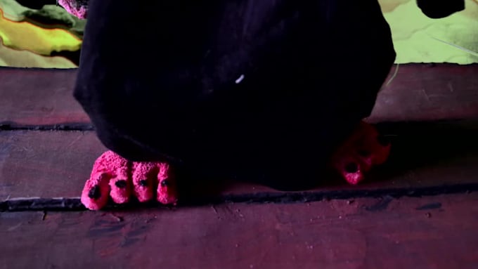 assemble weird puppet video