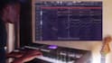 play main piano or auxiliary keyboard for your song