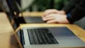 make mechanical reports and projects