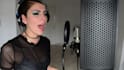 teach singing lessons and offer vocal coaching voice lessons