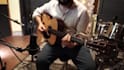 record your acoustic fingerpicking guitar