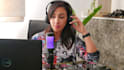provide female arabic voice over in HQ with translation