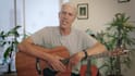 give you guitar lessons