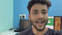 record a natural selfie video in full HD
